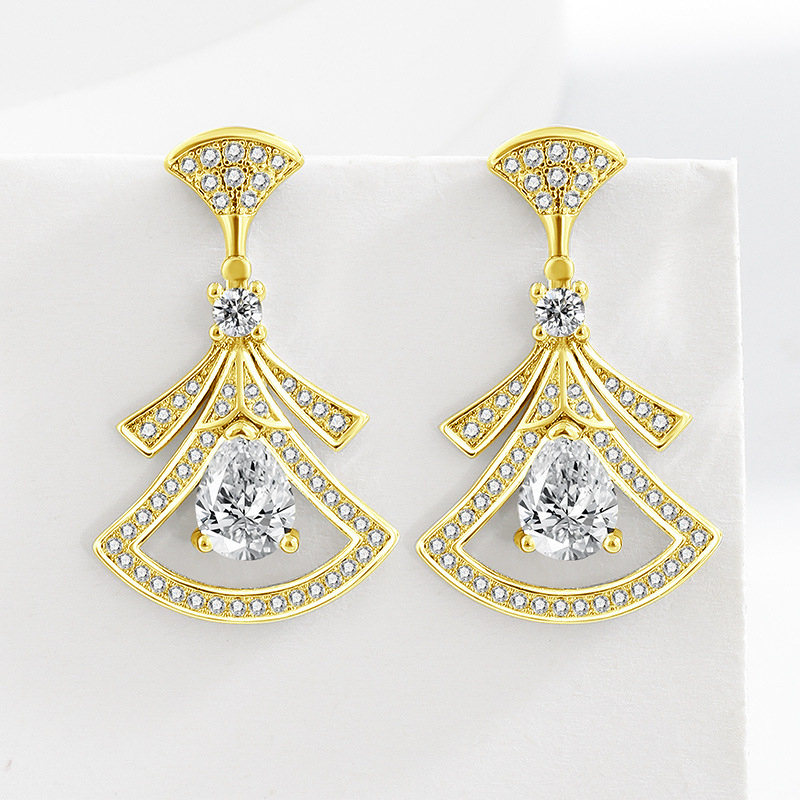 Exquisite Diamond-Set Fan-Shap - Body Jewelry Lot review and price